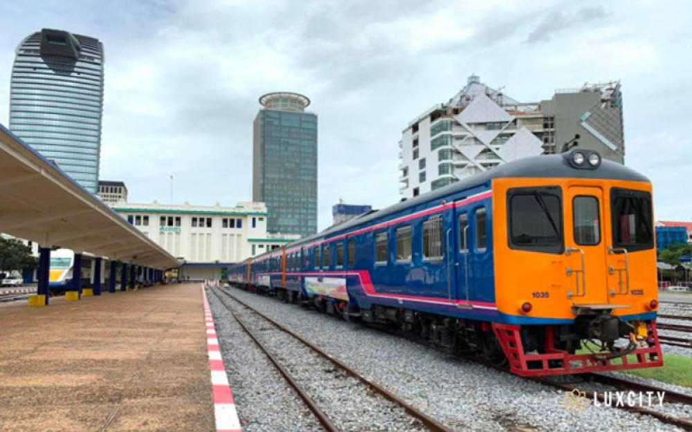 The complete guide on how to get from Phnom Penh to Sihanoukville by train and other transportation